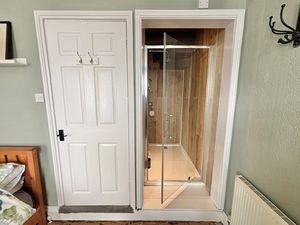 Photo 25- click for photo gallery